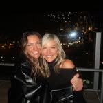 nicolelatourr profile picture