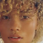 officialellesmith profile picture