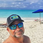 pilotlooksat40 profile picture