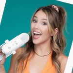 podcastwithhallee profile picture
