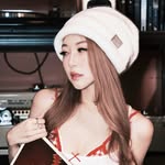 r.o.x.x.y profile picture