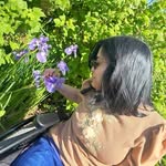 resilient.gal profile picture