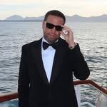 rich profile picture