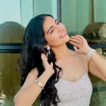 riya_bhatiiii_ profile picture