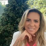 sabrinaguimaraeschristmas profile picture