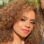 sarahroston profile picture