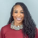 shespeakstravel profile picture