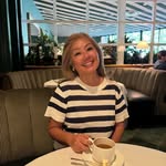 stripesnchanel profile picture