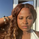 theniajaye profile picture