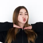 valeelazo profile picture
