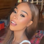 vannialll profile picture