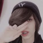 y1la profile picture