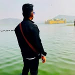 zeeshan.2090 profile picture